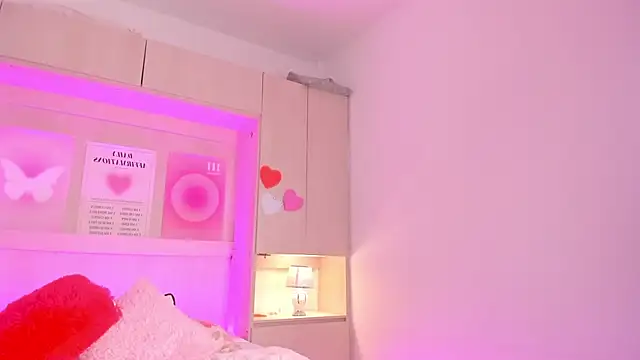 SophiaaStone online show from March 2025 11:40:01 AM