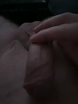 Miguelpm04 online show from February 2026 05:55:02 PM