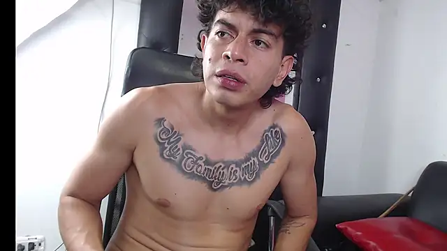 Strongernastyx online show from January 2025 10:29:02 PM