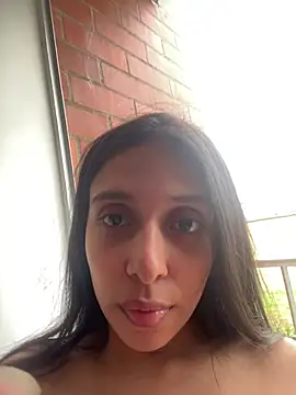 kiaraglam2 online show from March 2025 08:54:01 PM