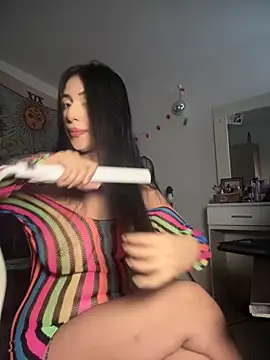 kiaraglam2 online show from November 2025 07:52:02 PM