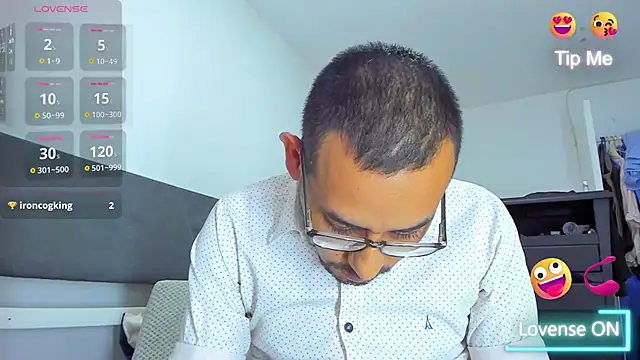 jhonyalzate2 online show from January 2025 03:33:01 AM