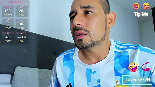 jhonyalzate2 online show from March 2025 11:48:01 PM