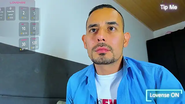 jhonyalzate2 online show from October 2025 01:58:01 AM