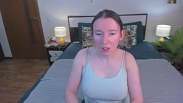 Snapshot of CatherineWalls chatting on June 2026 03:04:02 AM CatherineWalls online show from June 2026 03:04:02 AM