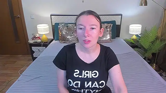 Snapshot of CatherineWalls chatting on July 2026 03:45:02 AM CatherineWalls online show from July 2026 03:45:02 AM