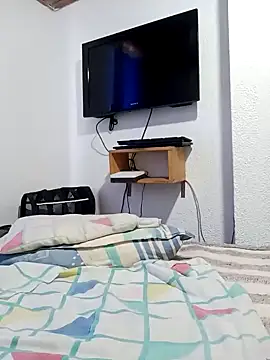 Snapshot of Vicky_Rosse chatting on February 2025 07:38:01 PM Vicky Rosse online show from February 2025 07:38:01 PM