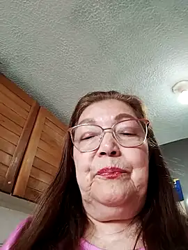 Snapshot of Vicky_Rosse chatting on September 2025 05:47:02 PM Vicky Rosse online show from September 2025 05:47:02 PM