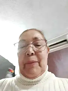 Snapshot of Vicky_Rosse chatting on September 2025 08:12:02 PM Vicky Rosse online show from September 2025 08:12:02 PM