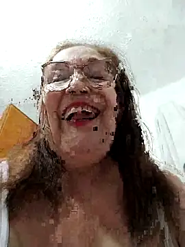 Snapshot of Vicky_Rosse chatting on September 2025 06:34:01 PM Vicky Rosse online show from September 2025 06:34:01 PM