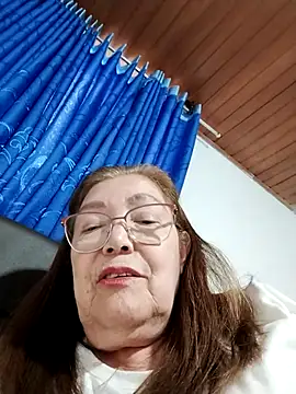 Snapshot of Vicky_Rosse chatting on October 2025 07:57:02 PM Vicky Rosse online show from October 2025 07:57:02 PM