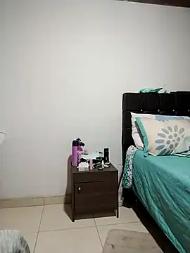 Snapshot of Vicky_Rosse chatting on November 2025 07:24:02 PM Vicky Rosse online show from November 2025 07:24:02 PM