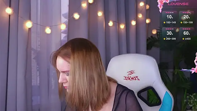 Snapshot of Ramona___ chatting on December 2024 09:28:02 AM Ramona online show from December 2024 09:28:02 AM