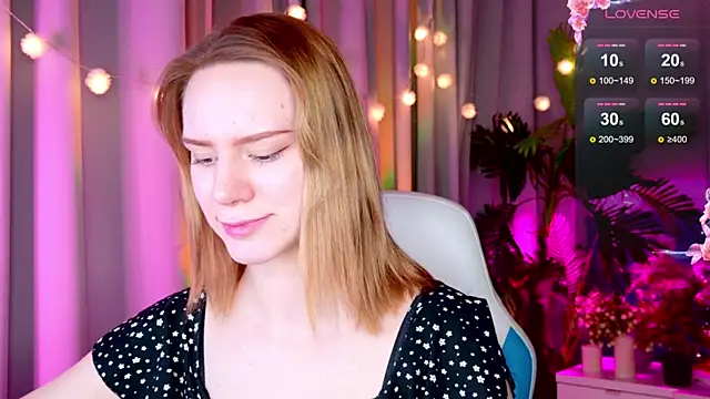 Snapshot of Ramona___ chatting on January 2025 05:39:01 AM Ramona online show from January 2025 05:39:01 AM