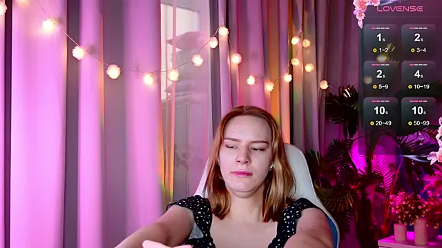 Snapshot of Ramona___ chatting on January 2025 09:25:02 AM Ramona online show from January 2025 09:25:02 AM