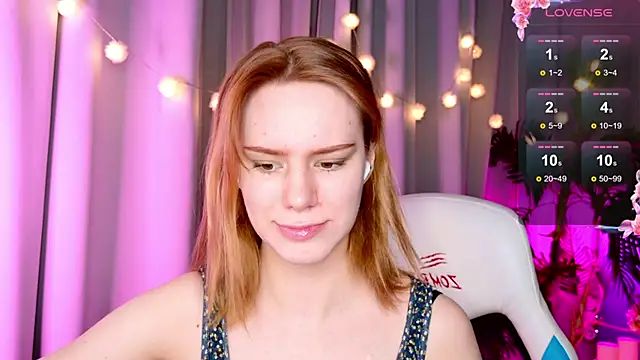 Snapshot of Ramona___ chatting on January 2025 05:37:01 AM Ramona online show from January 2025 05:37:01 AM