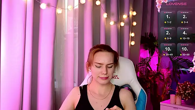 Snapshot of Ramona___ chatting on January 2025 09:27:01 AM Ramona online show from January 2025 09:27:01 AM