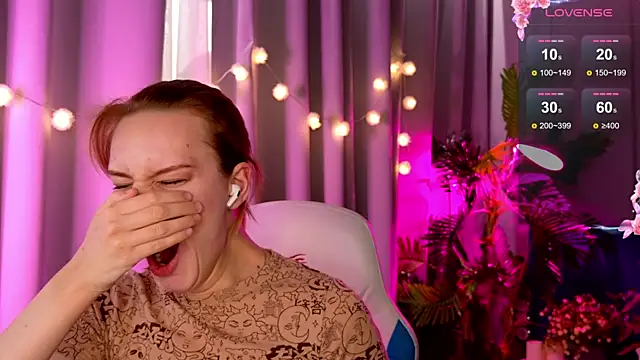 Snapshot of Ramona___ chatting on January 2025 09:24:01 AM Ramona online show from January 2025 09:24:01 AM