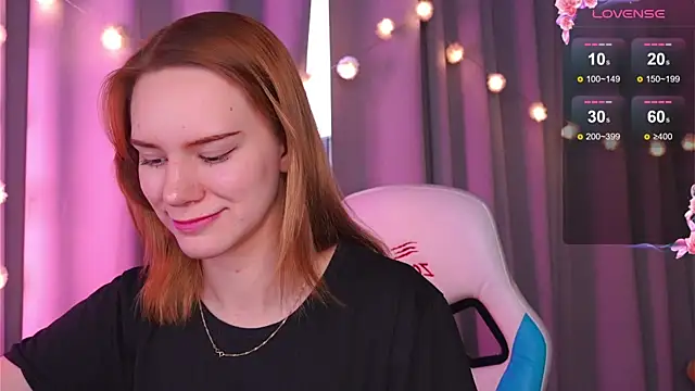 Snapshot of Ramona___ chatting on February 2025 10:26:02 AM Ramona online show from February 2025 10:26:02 AM