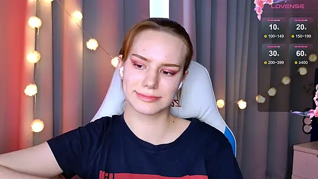 Snapshot of Ramona___ chatting on February 2025 09:47:02 AM Ramona online show from February 2025 09:47:02 AM