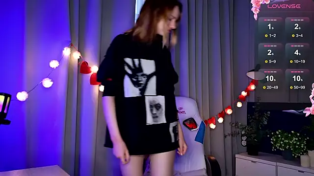 Snapshot of Ramona___ chatting on February 2025 06:12:02 AM Ramona online show from February 2025 06:12:02 AM