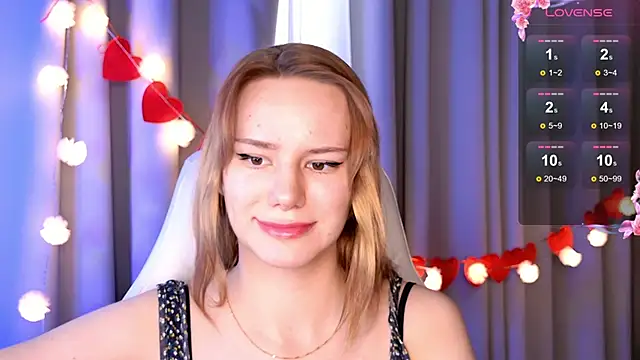 Snapshot of Ramona___ chatting on February 2025 09:43:02 AM Ramona online show from February 2025 09:43:02 AM