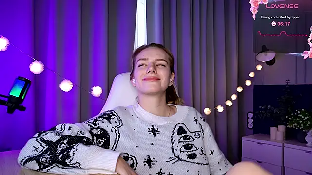 Snapshot of Ramona___ chatting on March 2025 08:48:02 AM Ramona online show from March 2025 08:48:02 AM