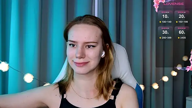 Snapshot of Ramona___ chatting on March 2025 06:04:02 AM Ramona online show from March 2025 06:04:02 AM