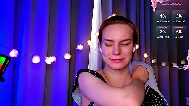 Snapshot of Ramona___ chatting on March 2025 09:46:02 AM Ramona online show from March 2025 09:46:02 AM