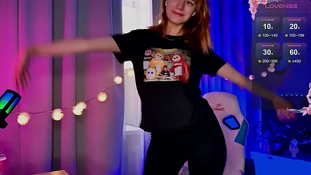 Snapshot of Ramona___ chatting on March 2025 06:08:02 AM Ramona online show from March 2025 06:08:02 AM