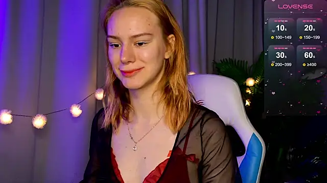 Snapshot of Ramona___ chatting on September 2025 05:51:01 AM Ramona online show from September 2025 05:51:01 AM