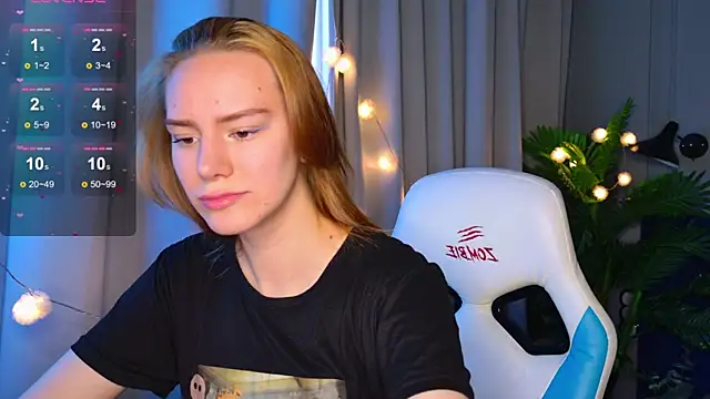 Snapshot of Ramona___ chatting on October 2025 06:10:02 AM Ramona online show from October 2025 06:10:02 AM