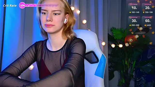 Snapshot of Ramona___ chatting on November 2025 06:14:01 AM Ramona online show from November 2025 06:14:01 AM