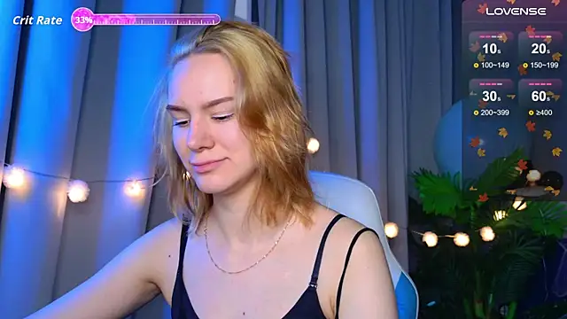 Snapshot of Ramona___ chatting on November 2025 06:14:01 AM Ramona online show from November 2025 06:14:01 AM