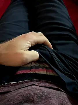 Snapshot of j1991j chatting on November 2025 03:44:01 PM j1991j online show from November 2025 03:44:01 PM