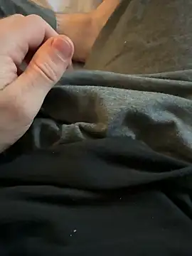 Snapshot of j1991j chatting on April 2026 08:06:02 PM j1991j online show from April 2026 08:06:02 PM