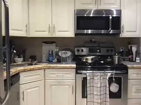 BigGuyMuscle online show from February 2025 05:12:02 AM