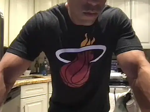 BigGuyMuscle online show from March 2025 01:59:02 AM