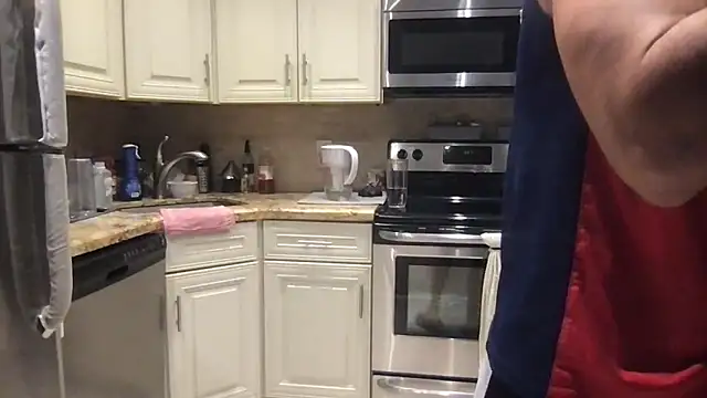 BigGuyMuscle online show from December 2025 10:06:02 PM