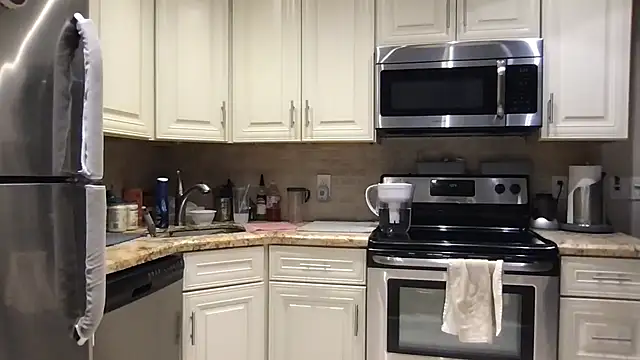 BigGuyMuscle online show from December 2025 08:06:01 PM