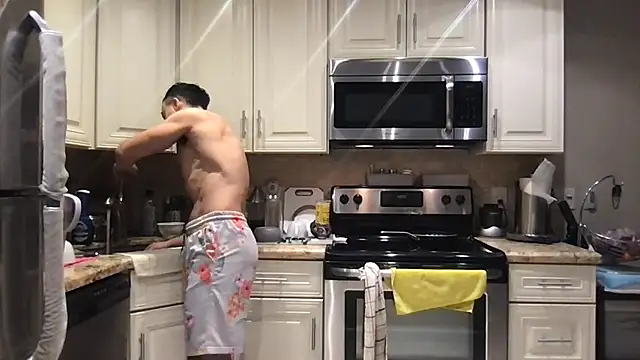 BigGuyMuscle online show from February 2026 02:22:01 AM