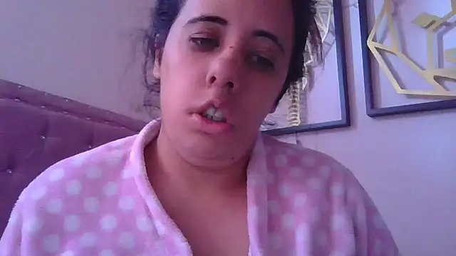 annarose19 online show from October 2025 05:11:01 PM