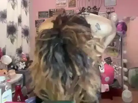 Snapshot of latinacubana chatting on January 2025 12:59:02 PM latinacubana online show from January 2025 12:59:02 PM