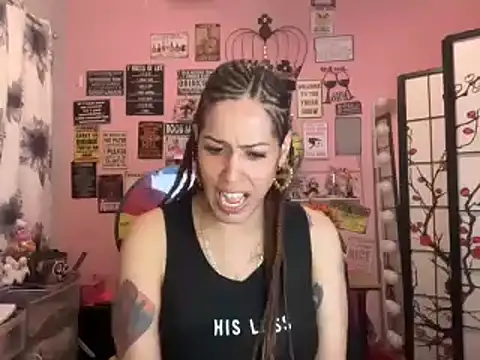 Snapshot of latinacubana chatting on January 2025 11:28:02 AM latinacubana online show from January 2025 11:28:02 AM