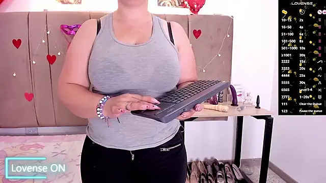 Zaly mature online show from September 2025 01:42:02 AM