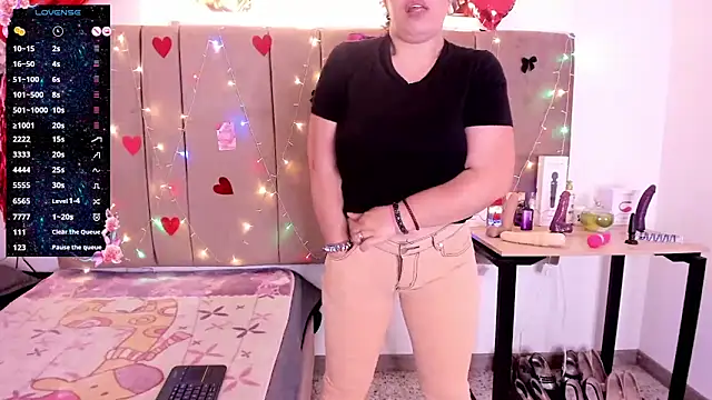 Snapshot of Zaly_mature chatting on December 2025 01:26:02 AM Zaly mature online show from December 2025 01:26:02 AM