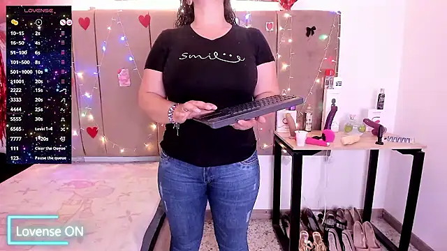 Snapshot of Zaly_mature chatting on January 2026 10:12:02 PM Zaly mature online show from January 2026 10:12:02 PM