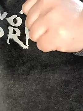 Zuli Kiska online show from February 2025 08:53:02 PM