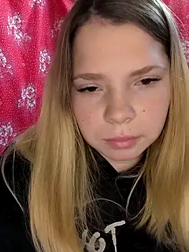 Zuli Kiska online show from October 2025 11:10:02 AM