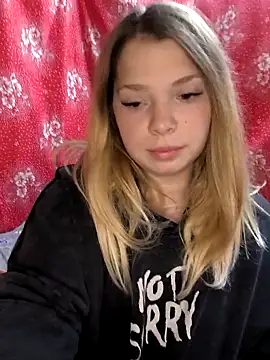 Zuli Kiska online show from November 2025 08:54:02 PM